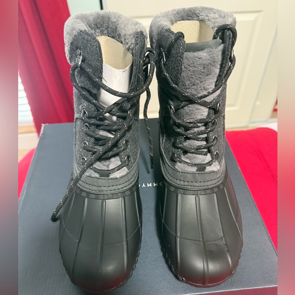 Tommy Hilfiger woman Raina’s duck boots